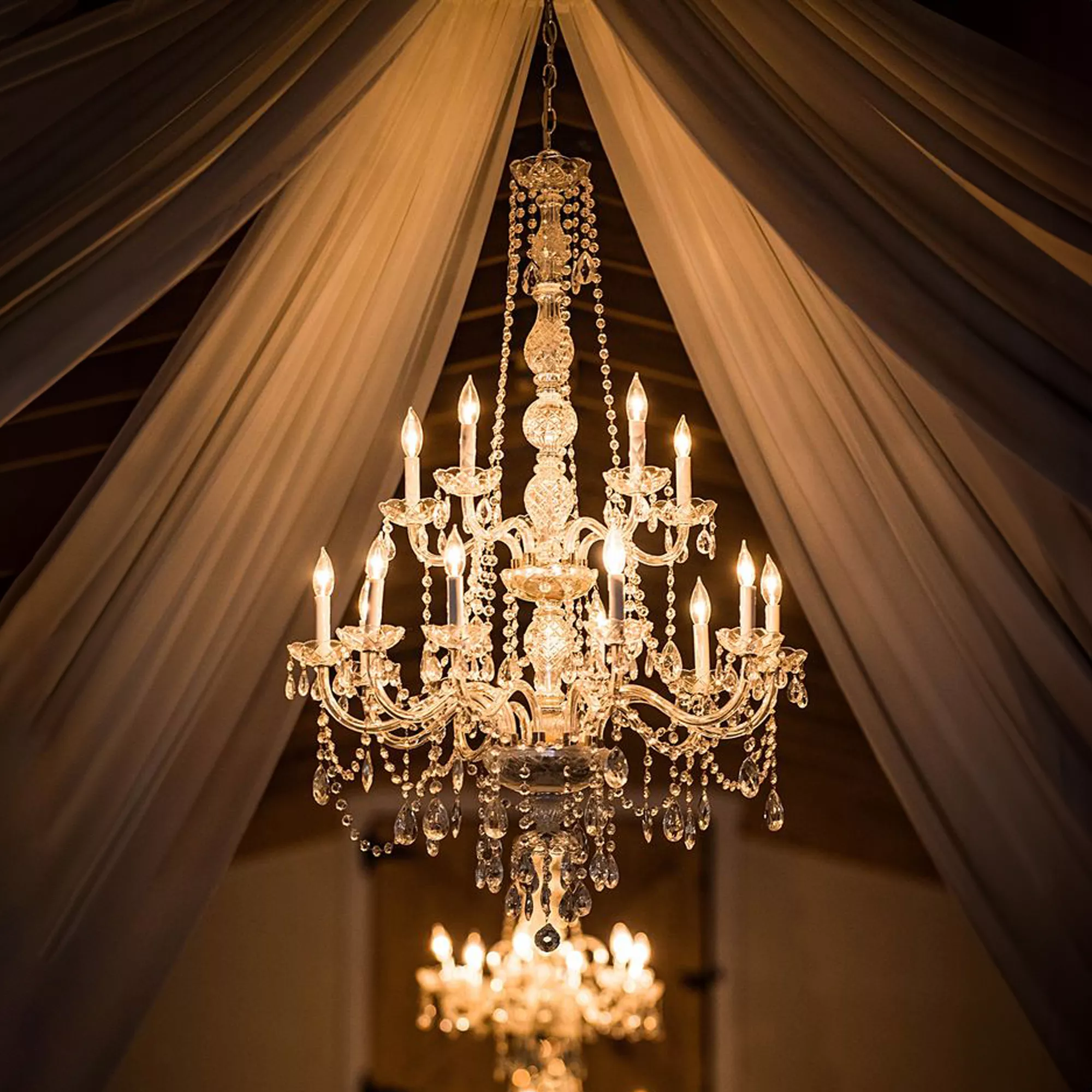 Picture of Decorative Chandelier Bulb-E14 LED Candle Bulb 4W Slim